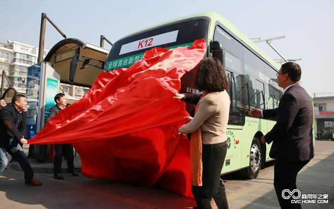 新型動力電池青年純電動公交試運(yùn)行獲贊 商用車網(wǎng)報(bào)道