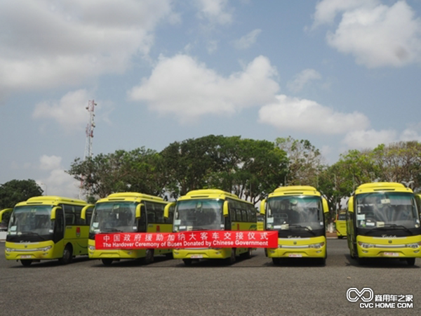 加納大客車(chē)交接儀式 商用車(chē)之家