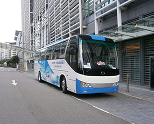 五洲龍FDG61102EV純電動豪華旅游大巴