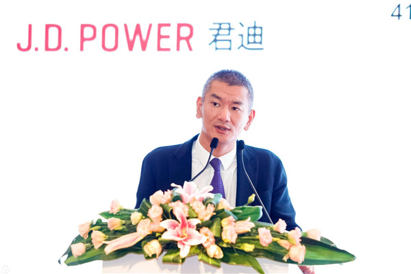 J.D. Power中國(guó)區(qū)金融及服務(wù)行業(yè)事業(yè)部總經(jīng)理薛珉.jpg